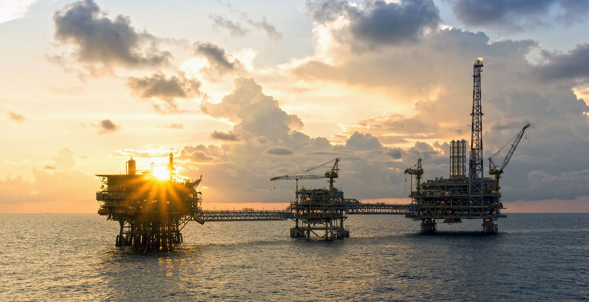 LOGISTIC OIL AND OUR GAS IN INDUSTRY